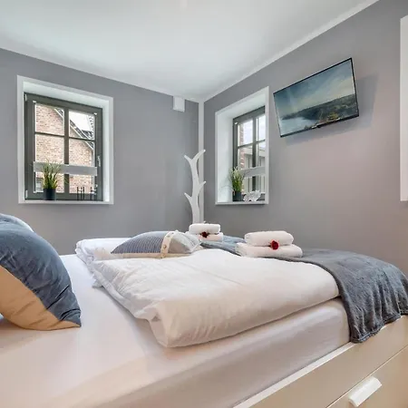 아파트 Achterliek *